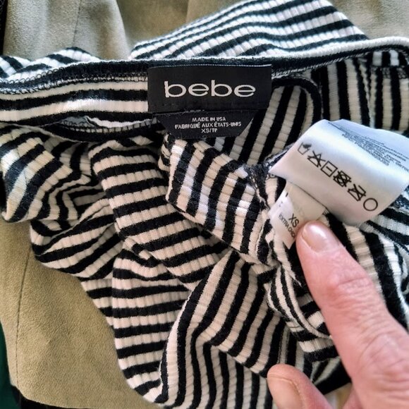 Bebe White and Black Striped Crop Top with Cap Sleeves - Picture 4 of 4